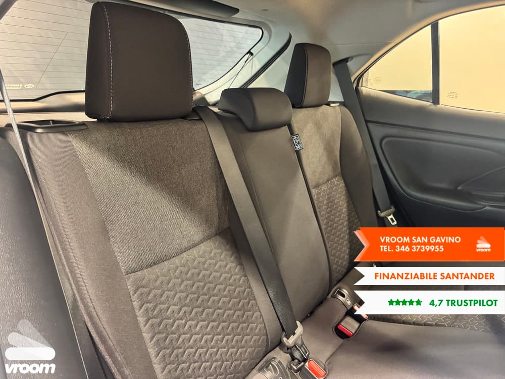 TOYOTA Yaris Cross - Image 25