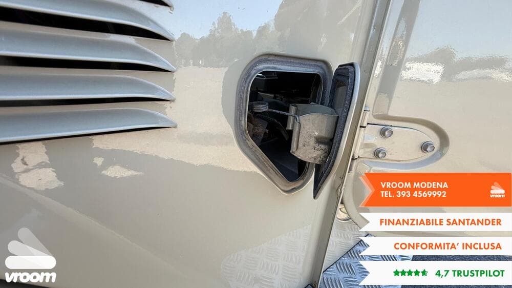 TOYOTA Land Cruiser - Image 14